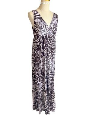 AGB Sleeveless V-Neck Halter Animal Print Maxi Dress Brown & White